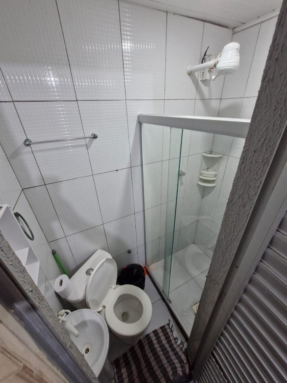 Kitnets com AR Condicionado na Praia Salvador Exterior foto